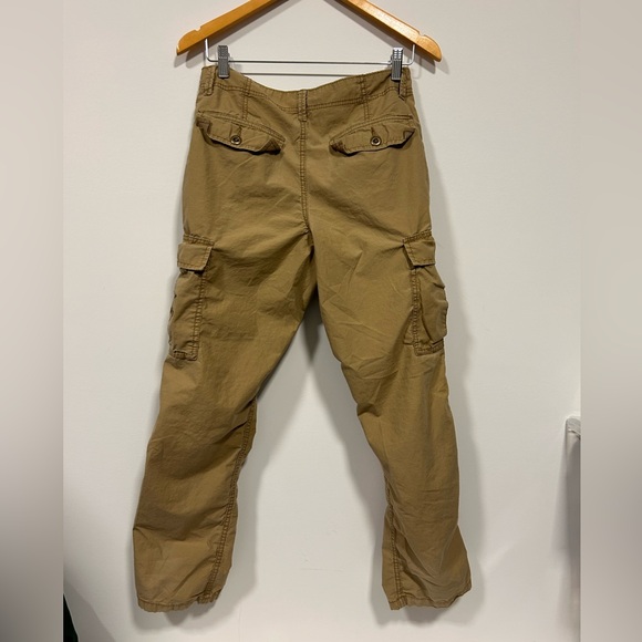 Old navy kakis - Picture 2 of 2